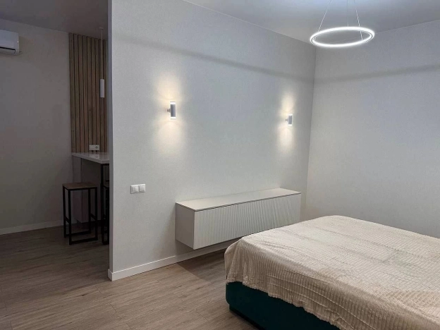 Купить квартиру в Москве. Вариант № 9835689, 4, площадь -  квм, цена 16800000 рублей