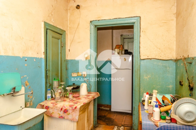 Купить четырехкомнатную квартиру в Новосибирской области. Вариант № 9889319, 25, площадь -  квм, цена 6500000 рублей