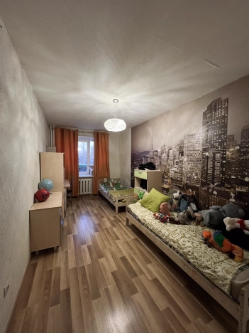 Купить трехкомнатную квартиру в Микрорайоне Водники в Вологде. Вариант № 22757, 3, площадь -  квм, цена 8500000 рублей