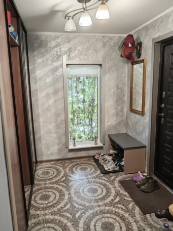 Купить дом в Новосибирске. Вариант № 3762444, 8, площадь -  квм, цена 6350000 рублей