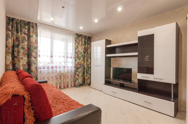 Купить однокомнатную квартиру в Микрорайоне 5-й в Вологде. Вариант № 40332, 4, площадь -  квм, цена 3800000 рублей