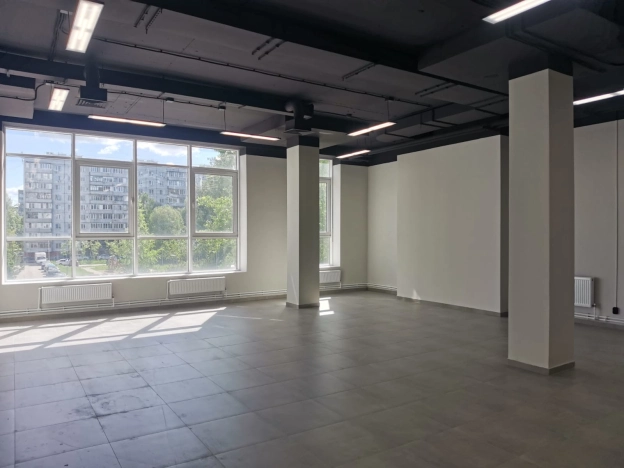 Купить коммерческую недвижимость свободного назначения в Казани. Вариант № 24952, 4, площадь -  квм, цена 18300000 рублей