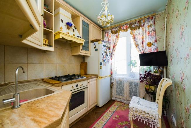 Купить однокомнатную квартиру в районе Железнодорожный в Рязани. Вариант № 30385, 3, площадь -  квм, цена 3400000 рублей