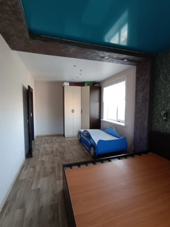 Купить двухкомнатную квартиру у метро Октябрьская в Новосибирске. Вариант № 7992622, 9, площадь -  квм, цена 5300000 рублей