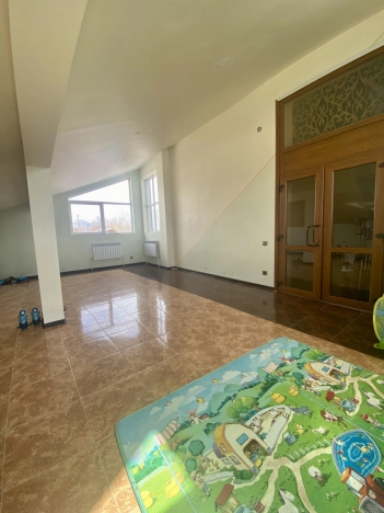 Купить дом в Южно-Сахалинске. Вариант № 3558, 12, площадь -  квм, цена 21000000 рублей