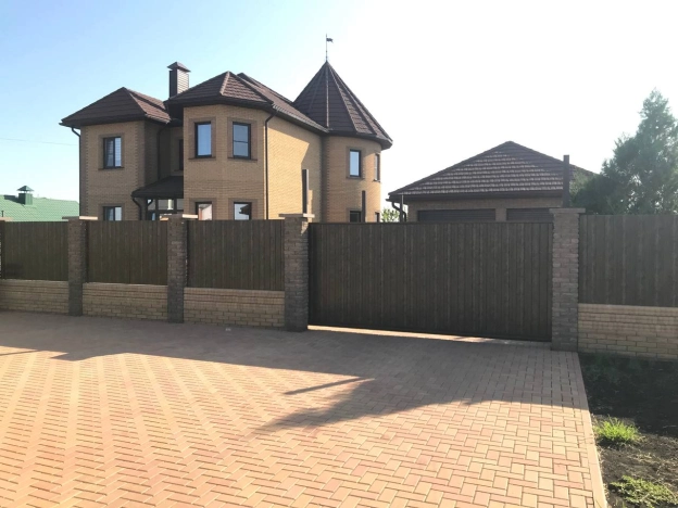 Купить дом в Белгороде. Вариант № 2136, 0, площадь -  квм, цена 12500000 рублей