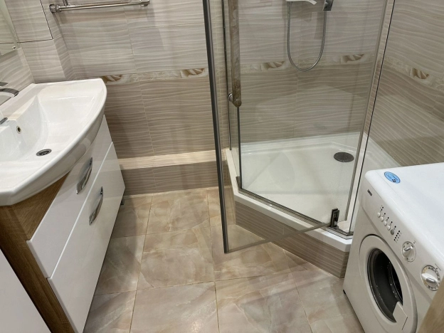 Снять двухкомнатную квартиру в Новосибирске. Вариант № 9553890, 10, площадь -  квм, цена 45000 рублей