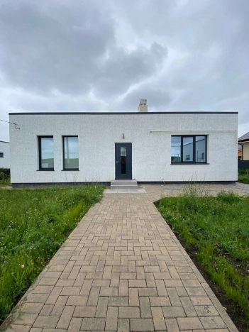 Купить дом в Микрорайоне Прометей, Октябрьский в Октябрьском. Вариант № 10335316, 22, площадь -  квм, цена 15900000 рублей