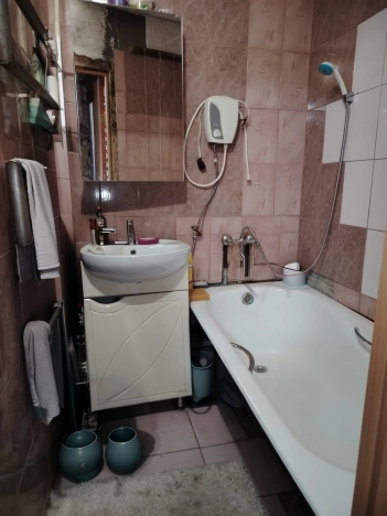 Купить квартиру в районе Кировский в Кемерове. Вариант № 1402998, 15, площадь -  квм, цена 5000000 рублей