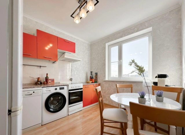 Купить квартиру в Москве. Вариант № 10366657, 16, площадь -  квм, цена 24800000 рублей