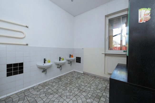 Купить коммерческую недвижимость в Калининграде. Вариант № 7708803, 5, площадь -  квм, цена 45000000 рублей