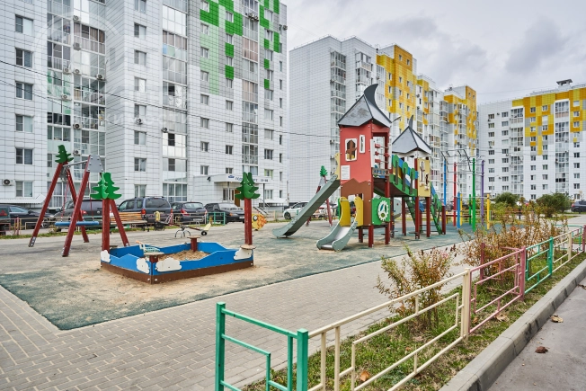 Купить двухкомнатную квартиру на улице 20-летия Октября в Воронеже. Вариант № 8096247, 13, площадь -  квм, цена 5270000 рублей