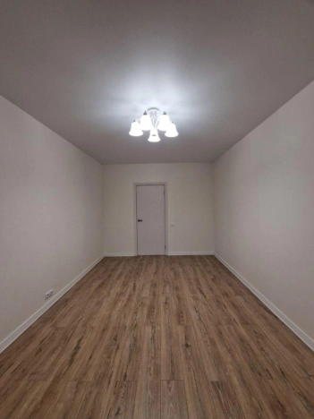 Купить квартиру в Москве. Вариант № 10234088, 1, площадь - квм, цена 13990000 рублей