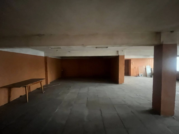 Купить четырехкомнатную квартиру в Иркутской области. Вариант № 10405358, 3, площадь -  квм, цена 4899999 рублей