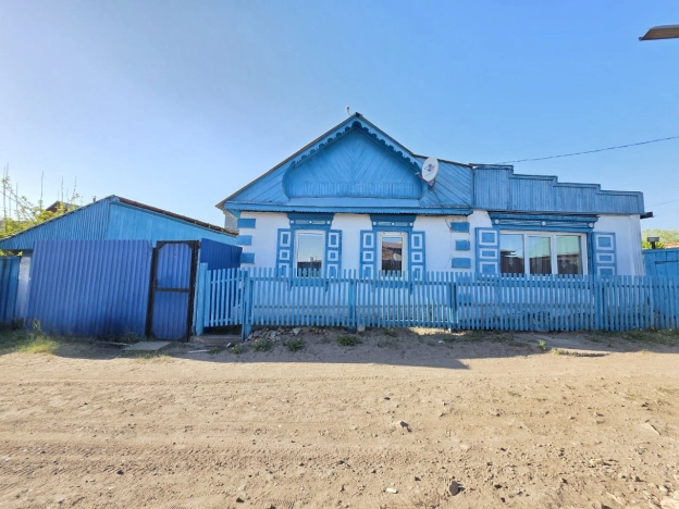 Купить дом в районе Советский в Улан-Удэ. Вариант № 27219, 1, площадь -  квм, цена 4900000 рублей