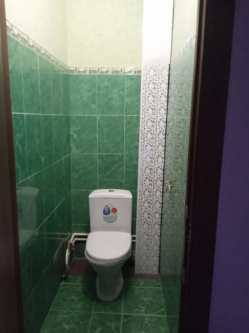 Купить квартиру у метро Золотая нива в Новосибирске. Вариант № 10974340, 8, площадь -  квм, цена 7480000 рублей