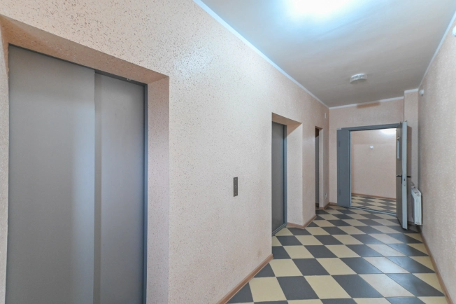 Купить трехкомнатную квартиру в районе Кировский в Ростове-на-Дону. Вариант № 8217926, 18, площадь -  квм, цена 8990000 рублей