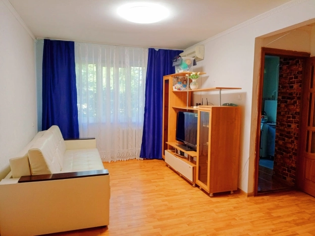 Купить трехкомнатную квартиру на улице 6-я Линия в Ростовской области. Вариант № 5922334, 0, площадь -  квм, цена 4800000 рублей