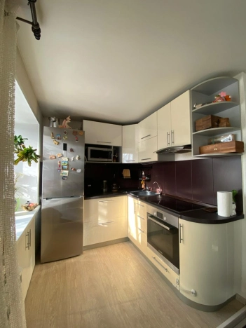 Купить двухкомнатную квартиру в ЦАО в Новосибирске. Вариант № 25634, 17, площадь -  квм, цена 6900000 рублей