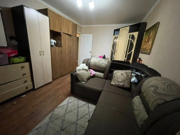 Купить трехкомнатную квартиру в Микрорайоне Арбеково, Октябрьский район в Пензе. Вариант № 5871174, 3, площадь -  квм, цена 1900000 рублей