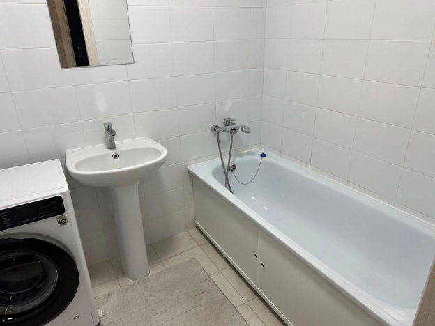 Купить однокомнатную квартиру на улице Советский проспект в Московской области. Вариант № 10726198, 9, площадь - квм, цена 16300000 рублей