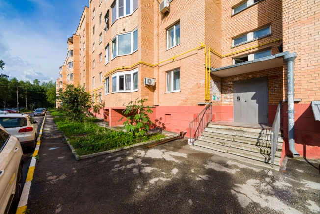 Купить четырехкомнатную квартиру в Рязани. Вариант № 2358651, 26, площадь -  квм, цена 8800000 рублей