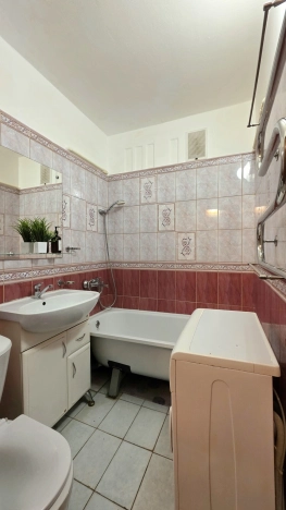 Купить однокомнатную квартиру в Липецкой области. Вариант № 9111477, 18, площадь - квм, цена 3100000 рублей