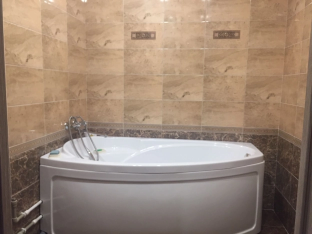 Купить трехкомнатную квартиру в Калуге. Вариант № 18944, 5, площадь -  квм, цена 11300000 рублей