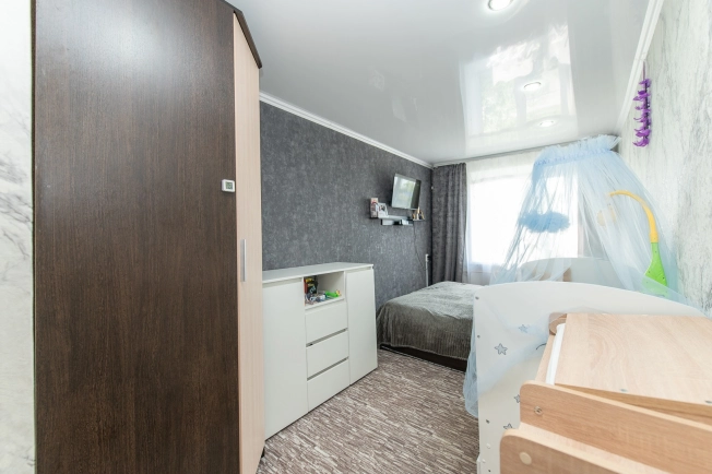 Купить двухкомнатную квартиру на улице Дуговая в Республике Башкортостан. Вариант № 270492, 6, площадь -  квм, цена 2000000 рублей