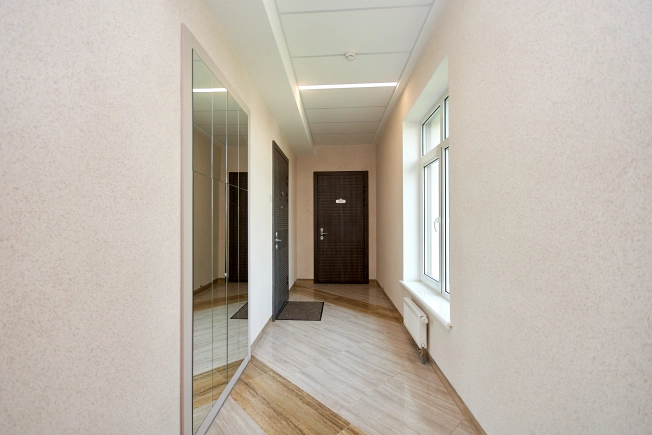 Купить трехкомнатную квартиру на улице Жилмассив в Новосибирской области. Вариант № 8926776, 25, площадь -  квм, цена 16500000 рублей