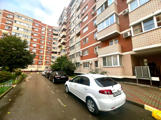 . Вариант № 8352459, 16, площадь - 32 квм, цена 3640000 рублей