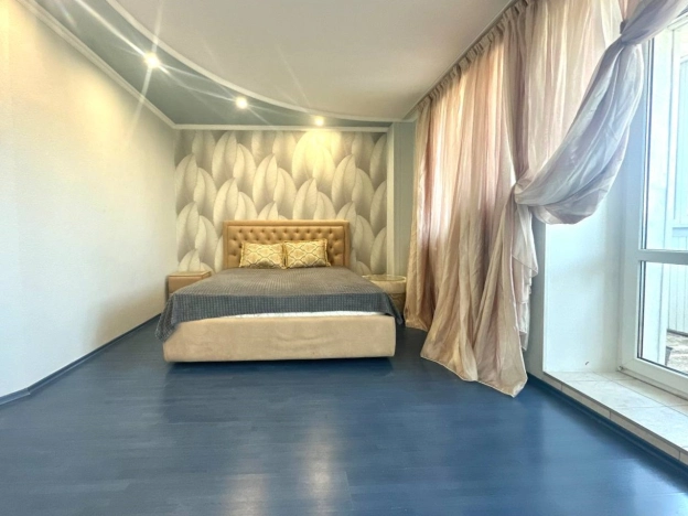 Купить трехкомнатную квартиру в Калуге. Вариант № 42880, 8, площадь -  квм, цена 11199000 рублей