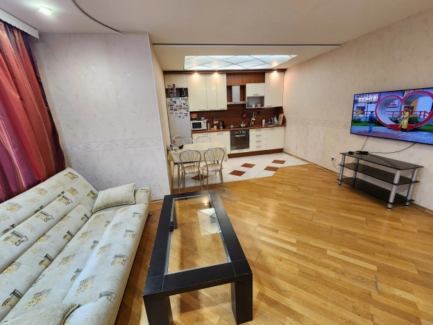 Купить двухкомнатную квартиру в Сыктывкаре. Вариант № 8114252, 4, площадь -  квм, цена 10200000 рублей