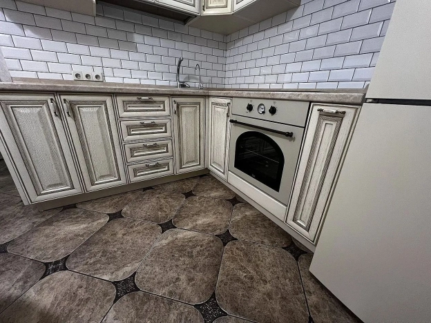 Купить двухкомнатную квартиру в Ростовской области. Вариант № 9259170, 4, площадь -  квм, цена 7499999 рублей