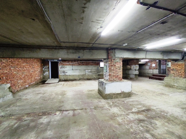 Снять коммерческую недвижимость в Омске. Вариант № 7694797, 18, площадь -  квм, цена 200000 рублей