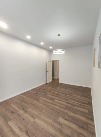 . Вариант № 8896139, 4, площадь - 43.2 квм, цена 7400000 рублей