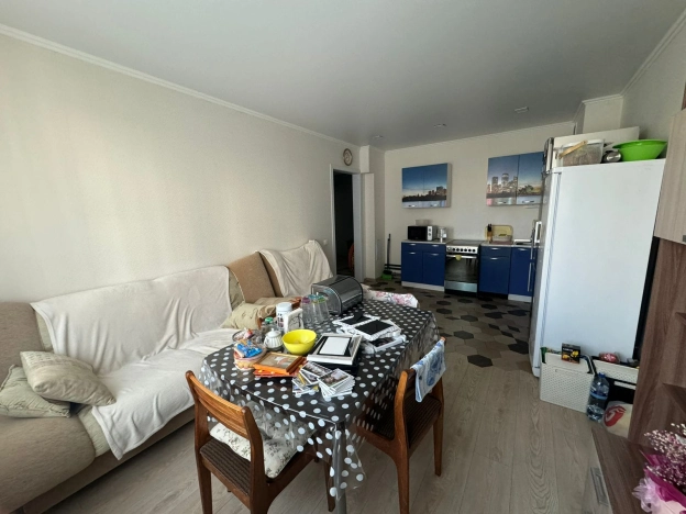 Купить трехкомнатную квартиру на улице 45-й Стрелковой Дивизии в Воронеже. Вариант № 6937, 6, площадь -  квм, цена 8400000 рублей