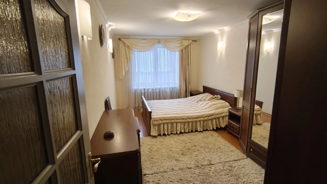 Снять квартиру в Калининграде. Вариант № 10341658, 4, площадь -  квм, цена 55000 рублей