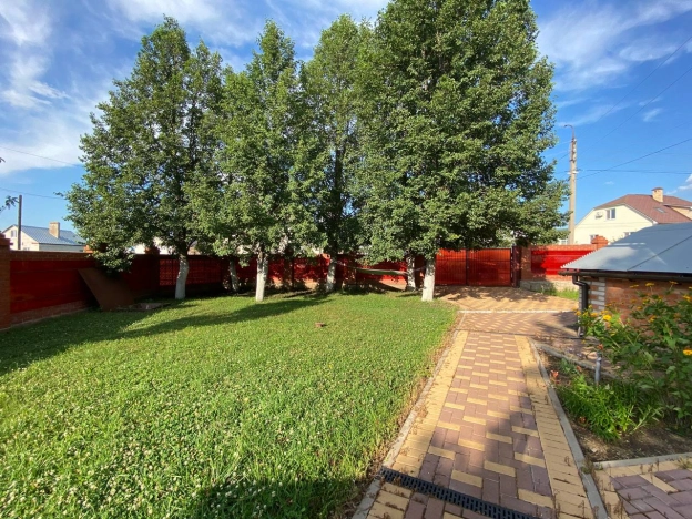 Купить дом в Микрорайоне Прометей, Октябрьский в Октябрьском. Вариант № 11106, 25, площадь -  квм, цена 11300000 рублей