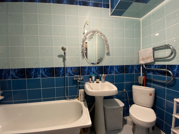 Купить двухкомнатную квартиру на улице Ангарская в Волгограде. Вариант № 26168, 3, площадь -  квм, цена 4000000 рублей