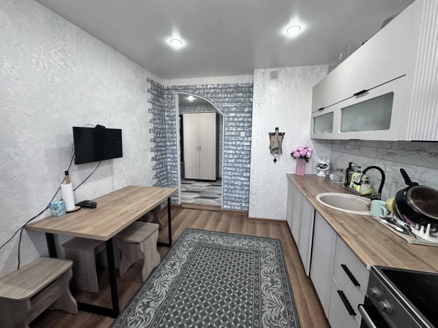 Купить трехкомнатную квартиру в Приморском крае. Вариант № 8099665, 14, площадь -  квм, цена 8500000 рублей