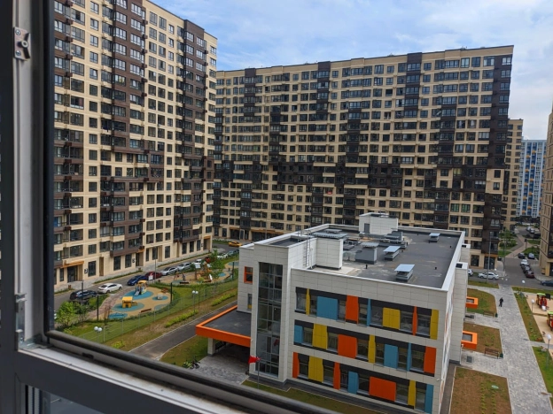 Купить однокомнатную квартиру на улице Строительный проезд в Москве. Вариант № 10358973, 9, площадь -  квм, цена 11000000 рублей