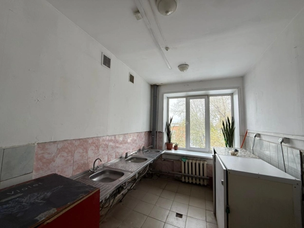 Купить комнату в Новосибирской области. Вариант № 7563535, 3, площадь - квм, цена 745000 рублей