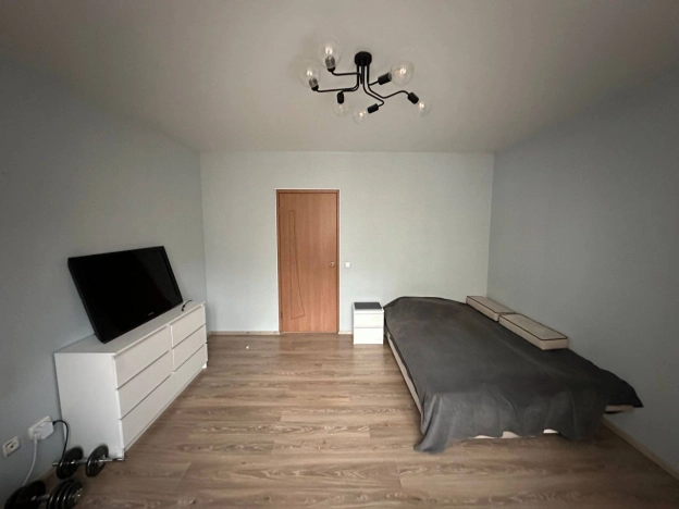 Купить квартиру в Москве. Вариант № 9218903, 3, площадь -  квм, цена 15000000 рублей