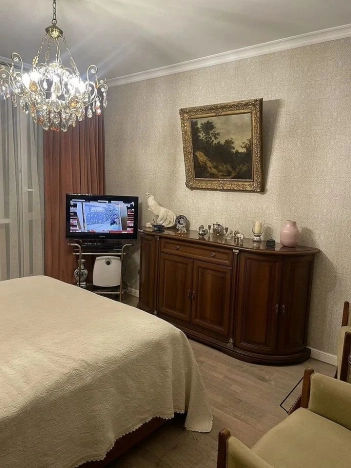 Купить квартиру в Москве. Вариант № 2120556, 33, площадь - квм, цена 23000000.0000 рублей
