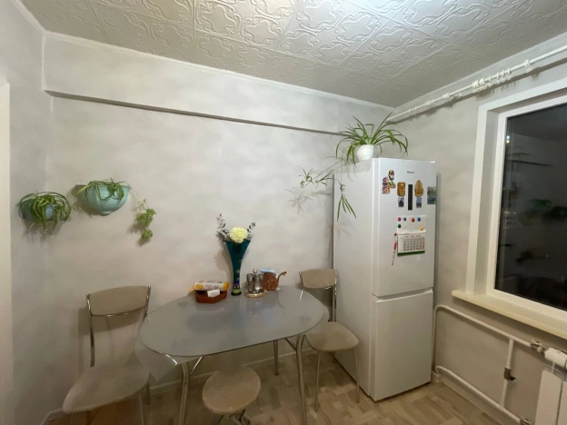 Купить однокомнатную квартиру в Иркутской области. Вариант № 9192441, 3, площадь -  квм, цена 3490000 рублей