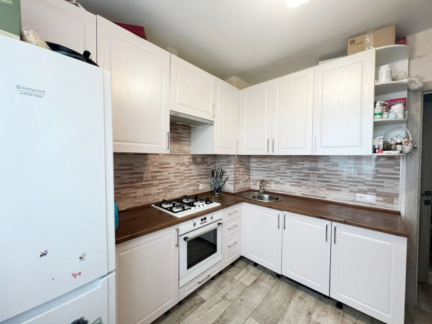 Купить трехкомнатную квартиру в Республике Башкортостан. Вариант № 8987051, 7, площадь -  квм, цена 6690000 рублей