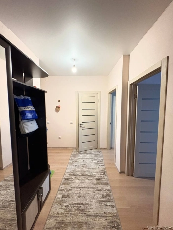 Купить квартиру в Тобольске. Вариант № 2887359, 6, площадь -  квм, цена 6000000 рублей