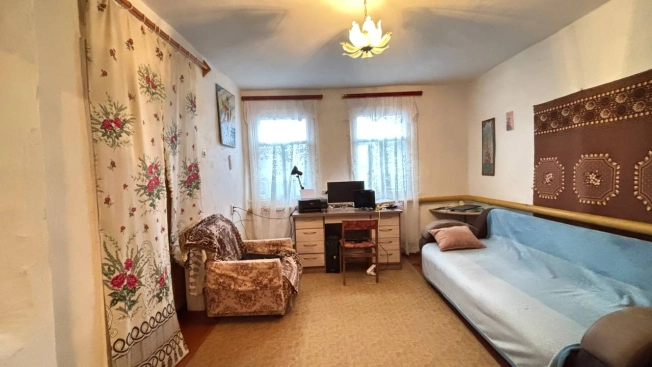 Купить дом на улице 2-й переулок Гагарина в Старом Осколе. Вариант № 1190483, 4, площадь -  квм, цена 1250000 рублей