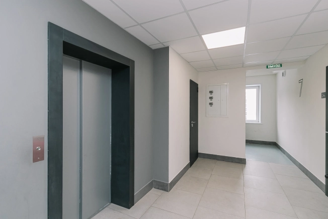 Купить четырехкомнатную квартиру в Новосибирской области. Вариант № 8448588, 27, площадь -  квм, цена 17999999 рублей